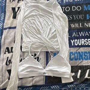 ALO Yoga White Twist Front Long Sleeve Top with Bra